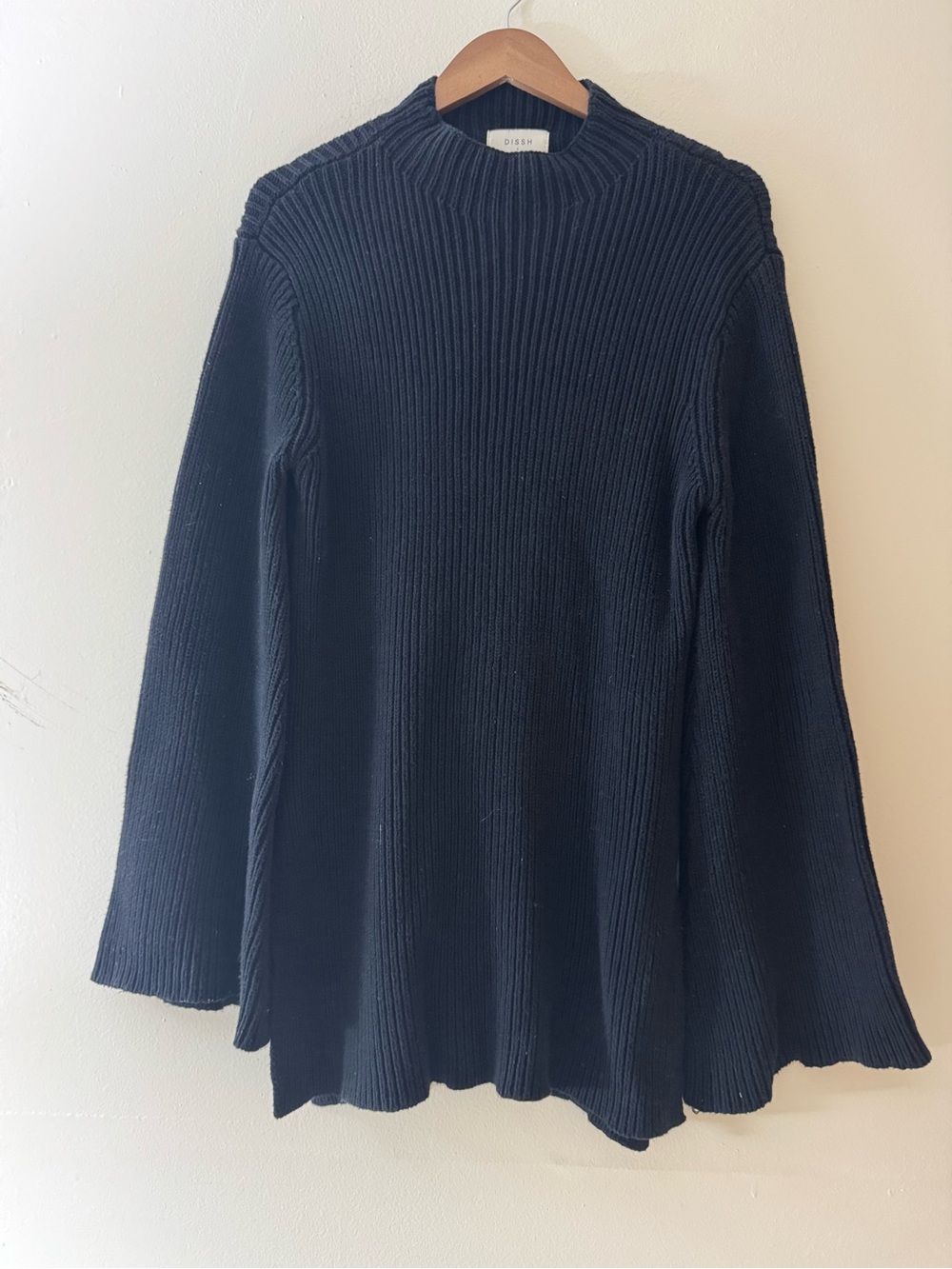 DISSH Black Ribbed Knit Top with Crew Neck